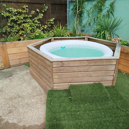 Gite Parenthese En Amoureux - Spa 펜션 *
